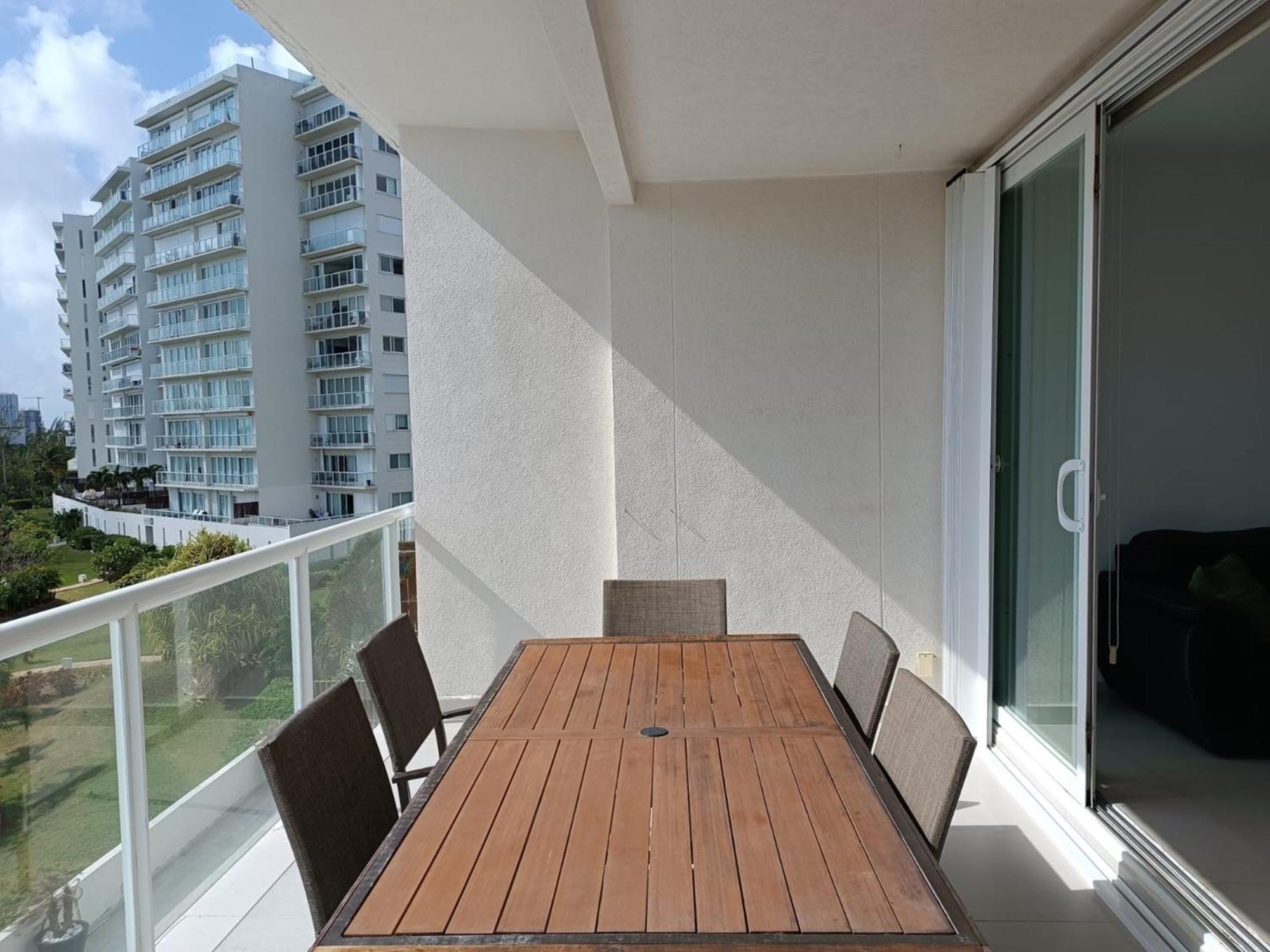 New Beachfront Luxury Apartments Cancun Exterior photo