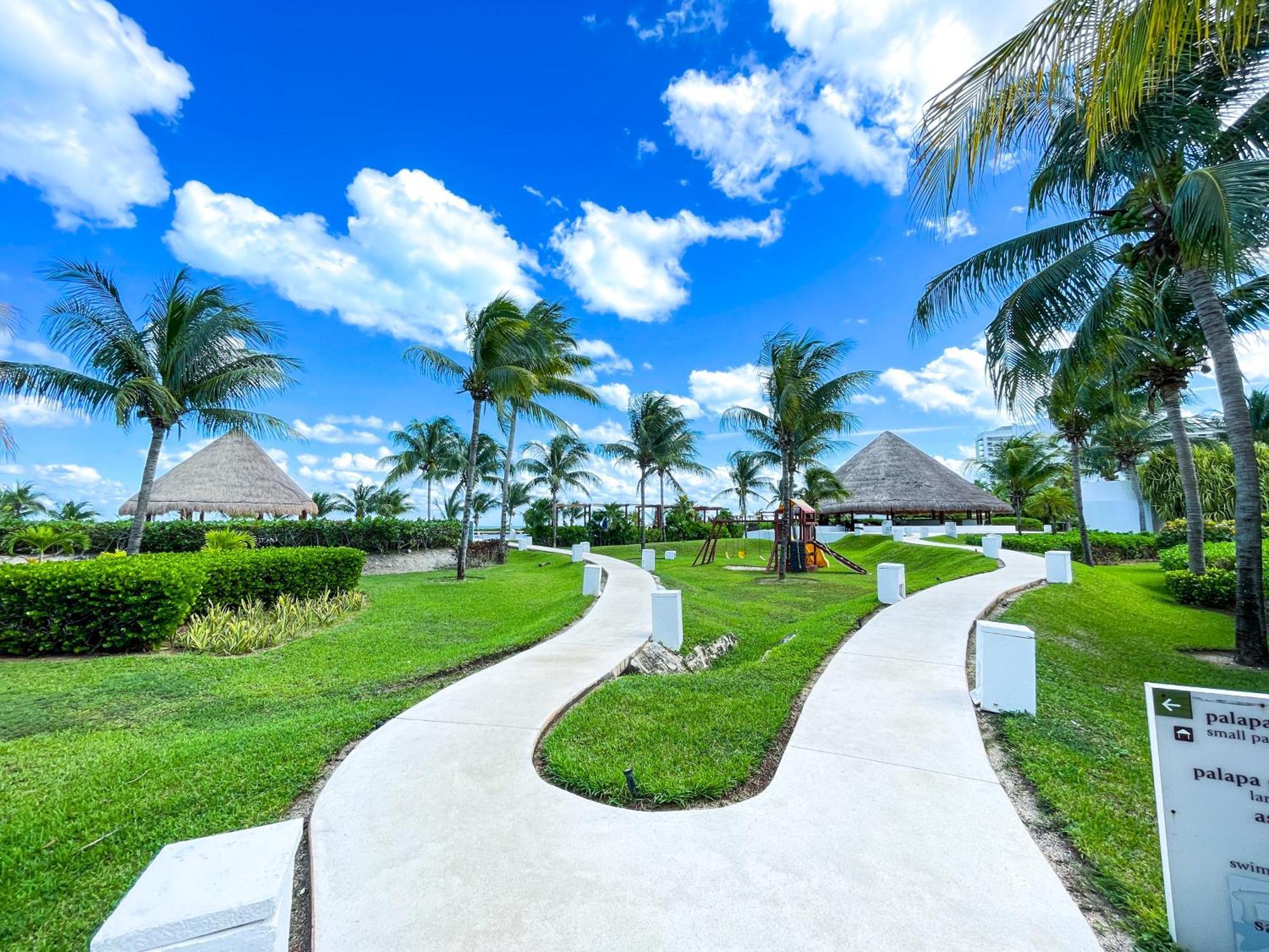 New Beachfront Luxury Apartments Cancun Exterior photo