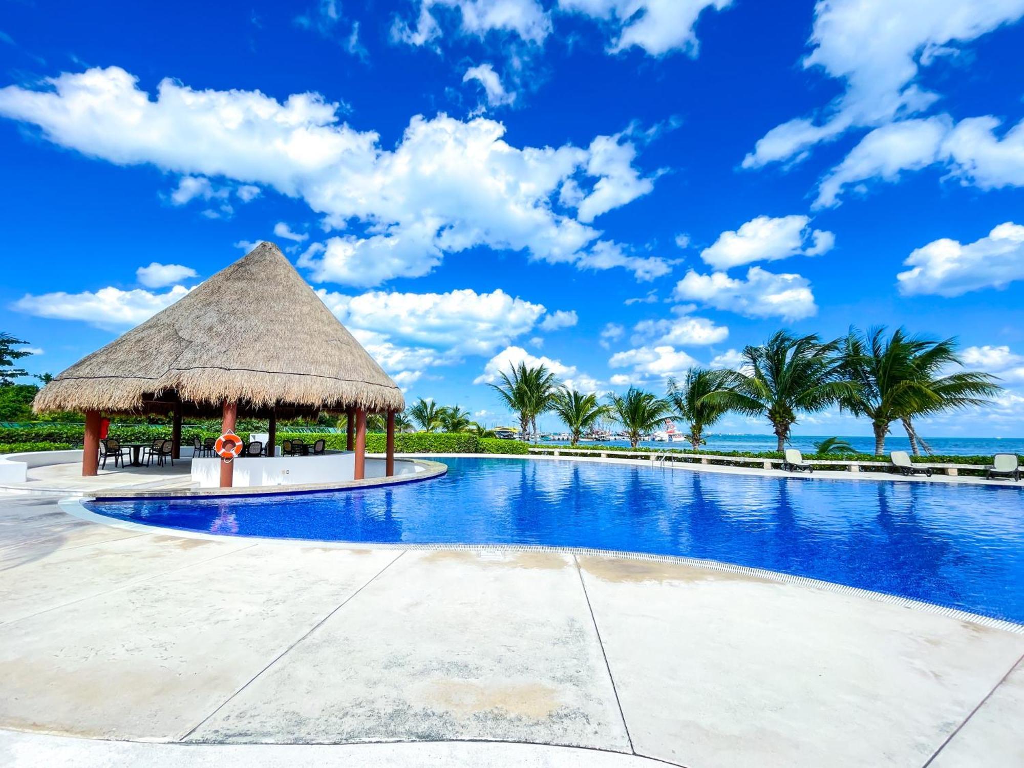 New Beachfront Luxury Apartments Cancun Exterior photo